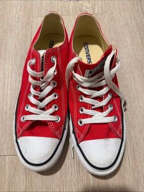 Women’s red converse all star red size 8 sneakers